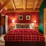 Magic Megeve Bois Demi-Quartier