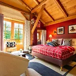 Magic Megeve Bois Hotel
