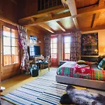 Magic Megeve Bois