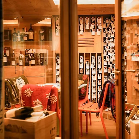 Magic Megeve Bois